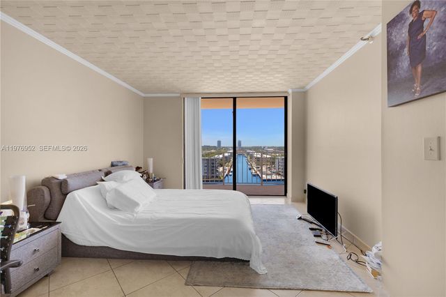 290 174th St 1006, Sunny Isles Beach, FL 33160