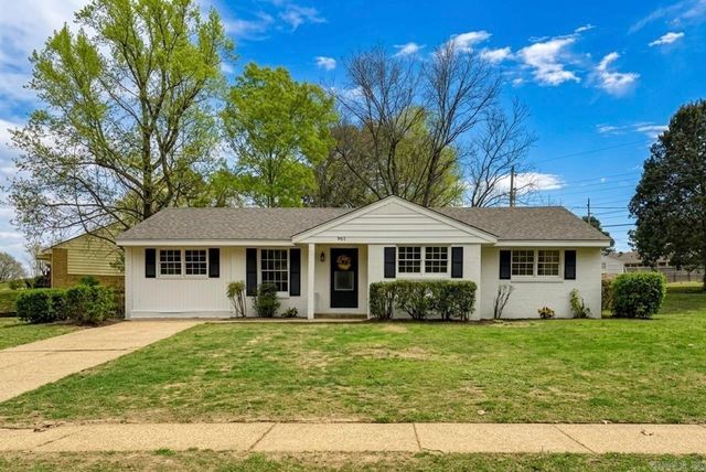 901 Valley Drive, Jonesboro, AR 72401