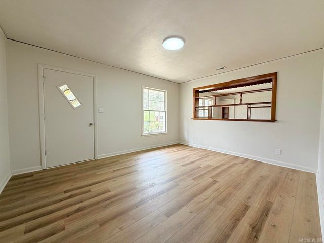 901 Valley Drive, Jonesboro, AR 72401