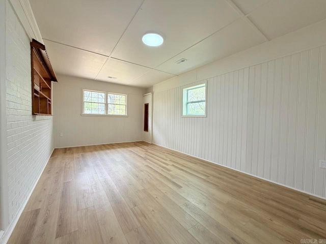 901 Valley Drive, Jonesboro, AR 72401