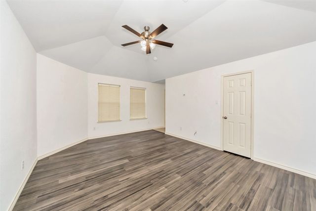 10209 Fossil Valley Drive, Fort Worth, TX 76131