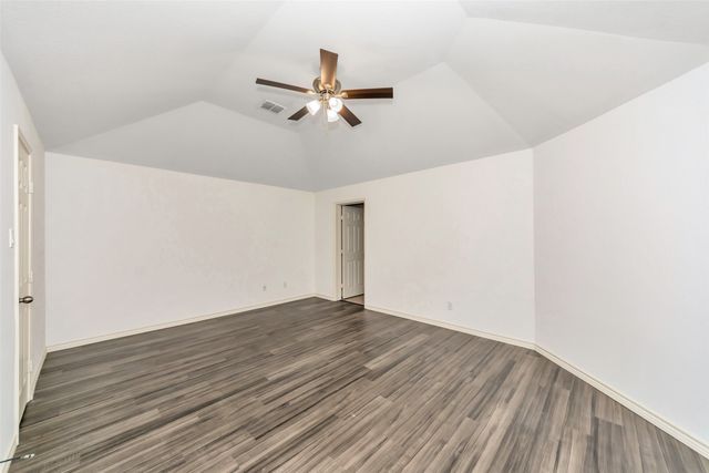 10209 Fossil Valley Drive, Fort Worth, TX 76131