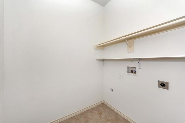10209 Fossil Valley Drive, Fort Worth, TX 76131