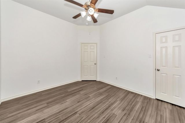 10209 Fossil Valley Drive, Fort Worth, TX 76131