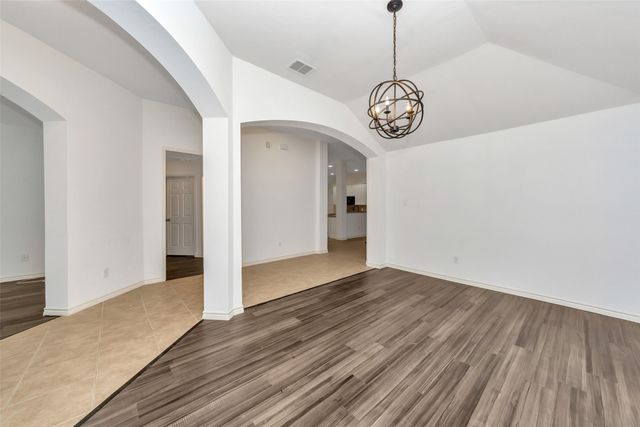 10209 Fossil Valley Drive, Fort Worth, TX 76131