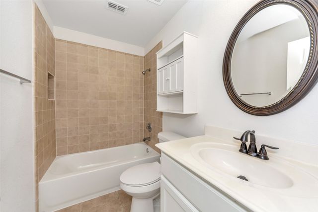 10209 Fossil Valley Drive, Fort Worth, TX 76131