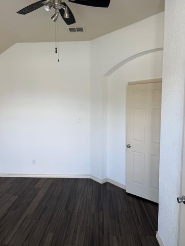 10209 Fossil Valley Drive, Fort Worth, TX 76131