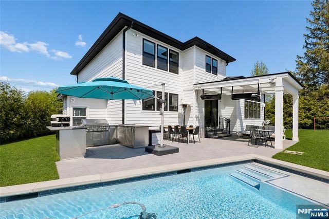 149 Palisade Avenue, Cresskill, NJ 07626