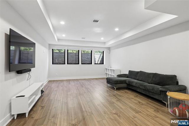 149 Palisade Avenue, Cresskill, NJ 07626