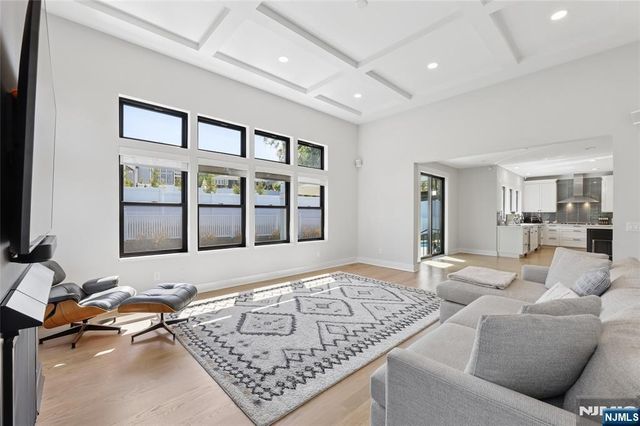 149 Palisade Avenue, Cresskill, NJ 07626