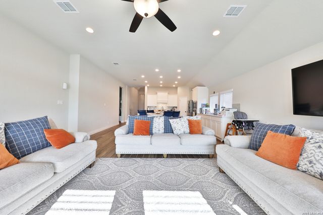 9439 Cactus Canyon, San Antonio, TX 78254