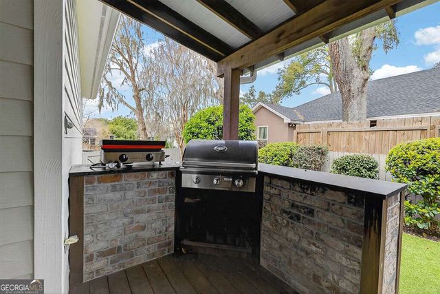 110 Newfield Street, St. Simons, GA 31522