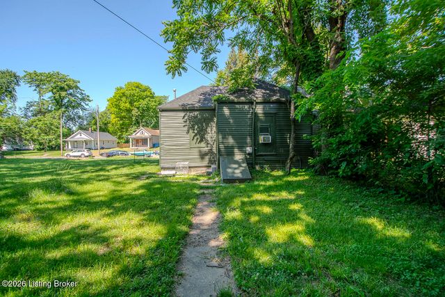 1349 S 26th St, Louisville, KY 40210
