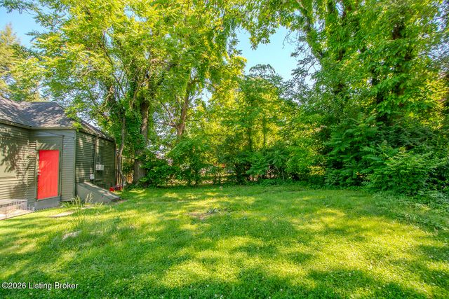 1349 S 26th St, Louisville, KY 40210