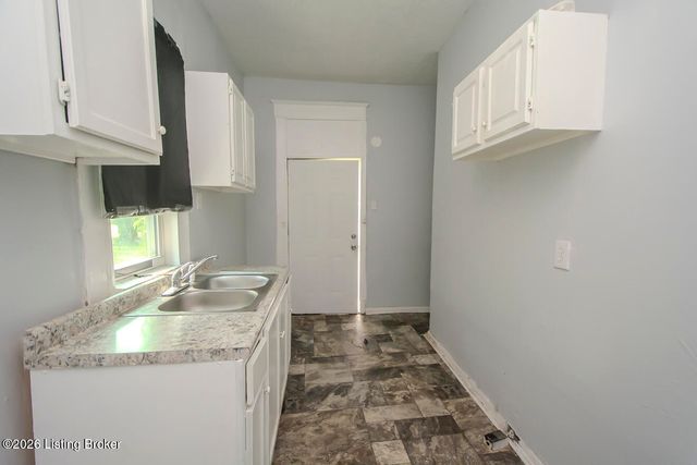 1349 S 26th St, Louisville, KY 40210