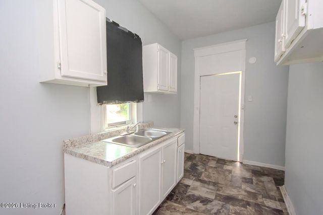 1349 S 26th St, Louisville, KY 40210