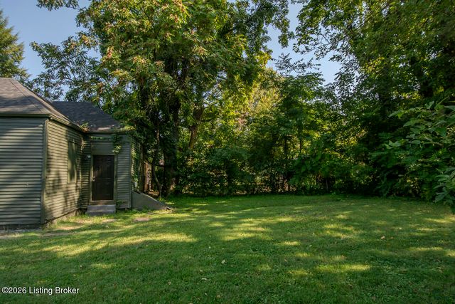 1349 S 26th St, Louisville, KY 40210
