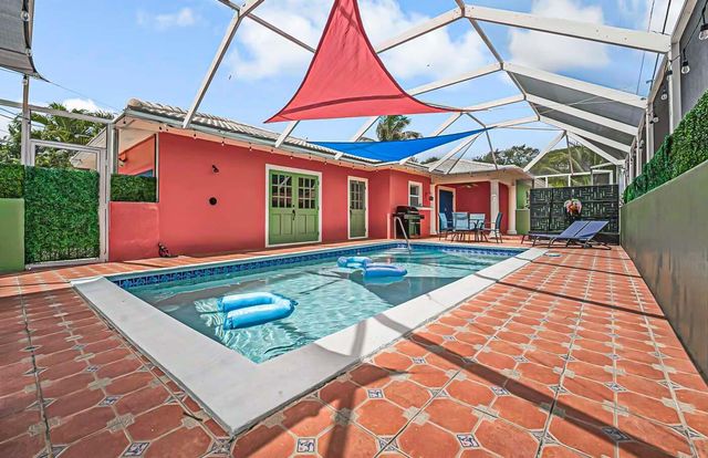 532 N Palmway, Lake Worth Beach, FL 33460