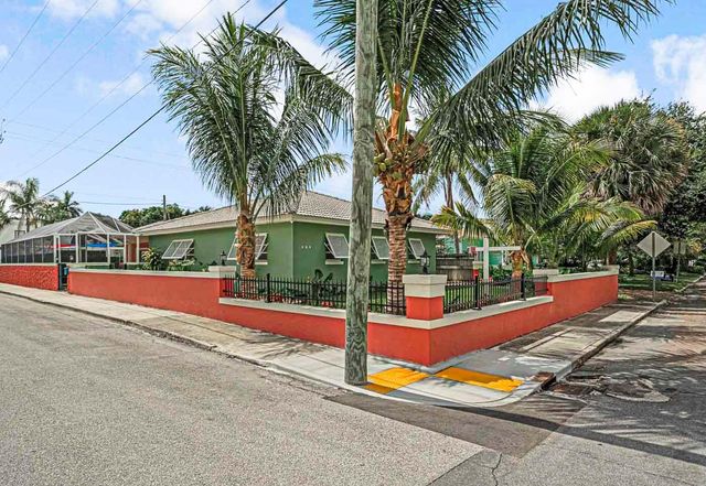 532 N Palmway, Lake Worth Beach, FL 33460