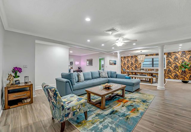 532 N Palmway, Lake Worth Beach, FL 33460
