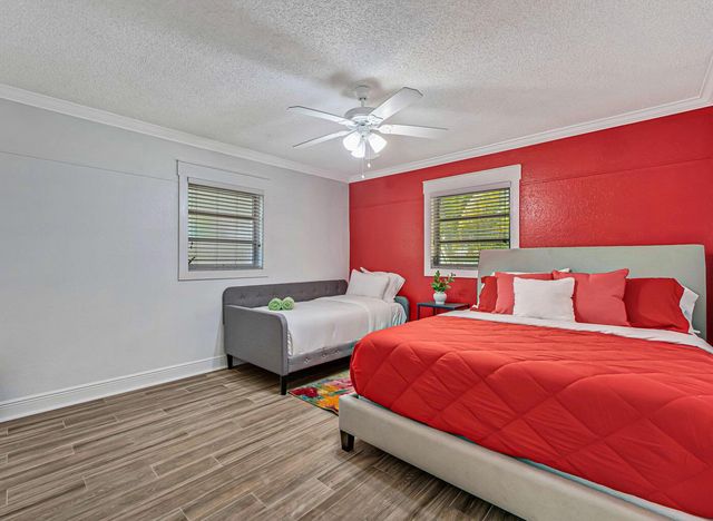 532 N Palmway, Lake Worth Beach, FL 33460