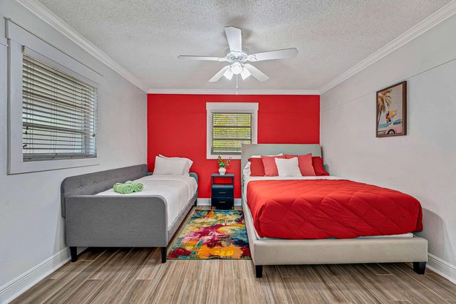 532 N Palmway, Lake Worth Beach, FL 33460