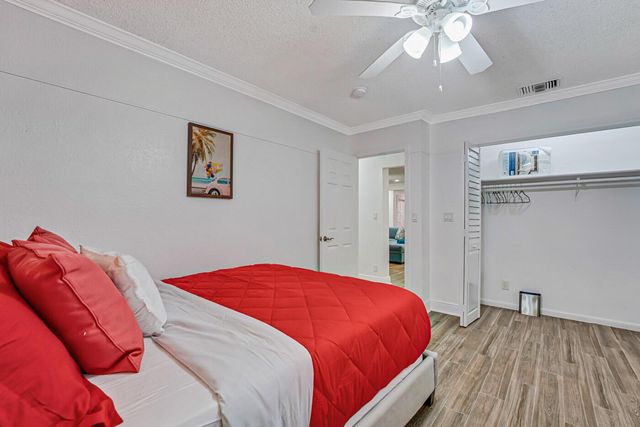 532 N Palmway, Lake Worth Beach, FL 33460