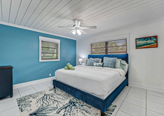 532 N Palmway, Lake Worth Beach, FL 33460