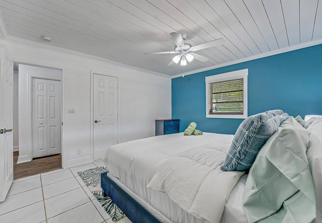 532 N Palmway, Lake Worth Beach, FL 33460