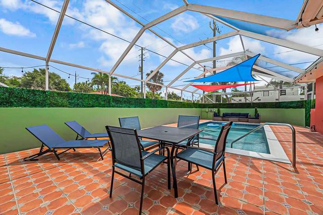 532 N Palmway, Lake Worth Beach, FL 33460