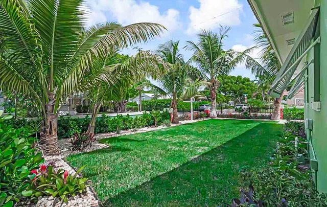 532 N Palmway, Lake Worth Beach, FL 33460