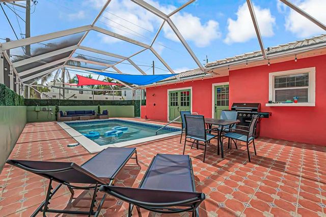 532 N Palmway, Lake Worth Beach, FL 33460