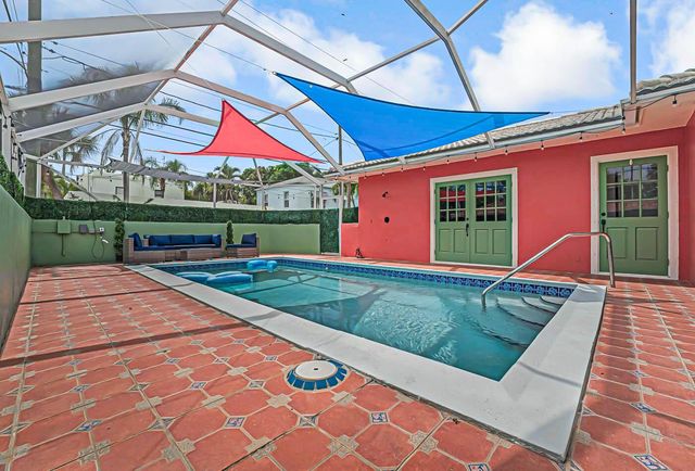 532 N Palmway, Lake Worth Beach, FL 33460