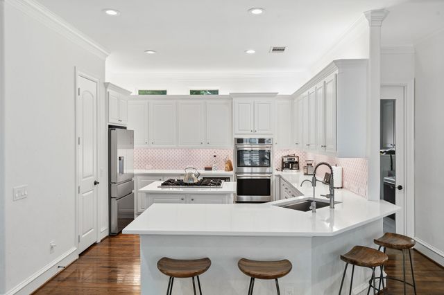 7323 Coronado Avenue, Dallas, TX 75214