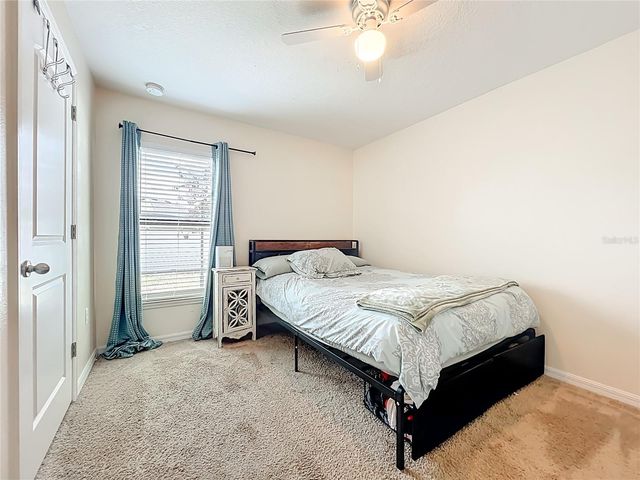 2395 BRACKNELL FOREST TRL, Tavares, FL 32778