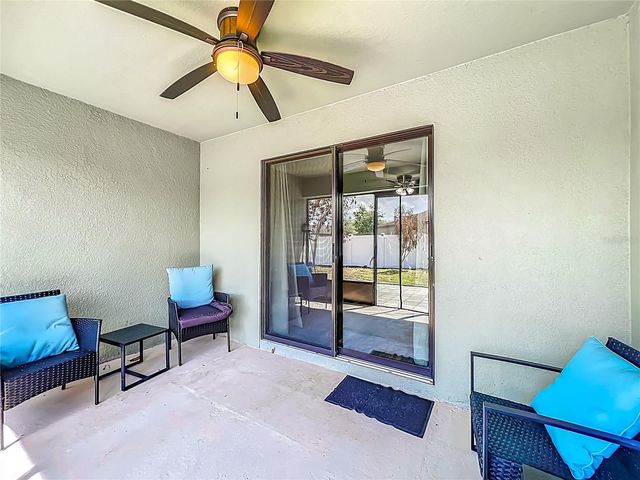 2395 BRACKNELL FOREST TRL, Tavares, FL 32778