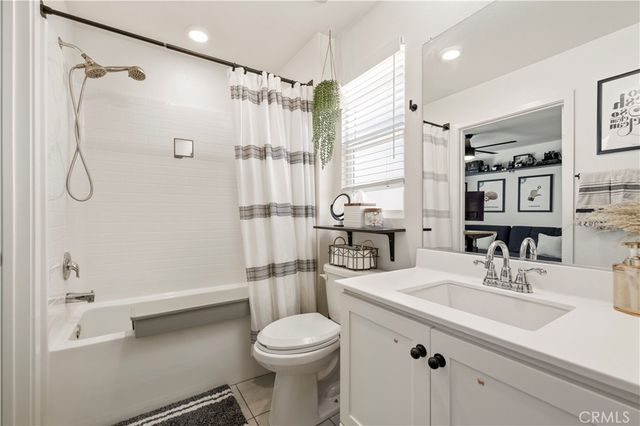 12827 Watt Lane E, Sylmar, CA 91342