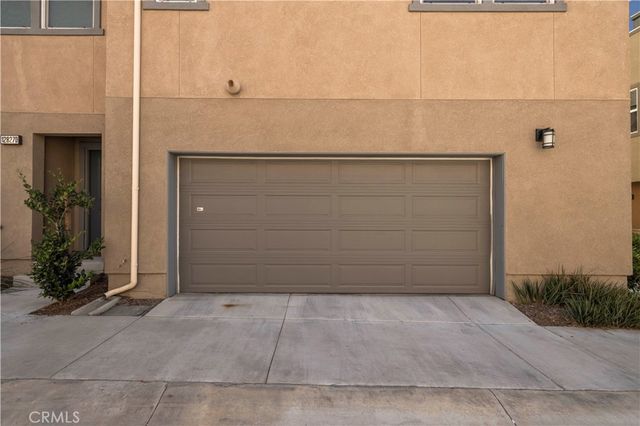 12827 Watt Lane E, Sylmar, CA 91342