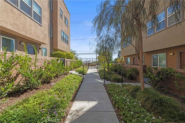 12827 Watt Lane E, Sylmar, CA 91342