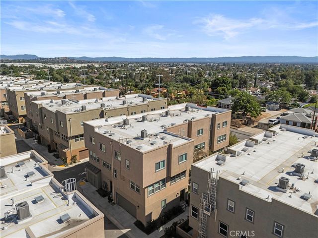 12827 Watt Lane E, Sylmar, CA 91342