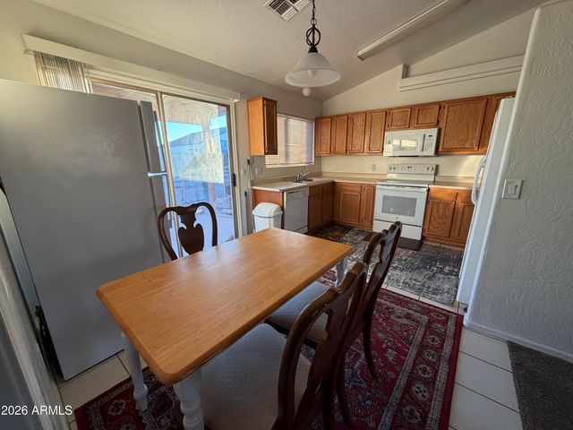 9013 W ONEIDA Drive, Arizona City, AZ 85123