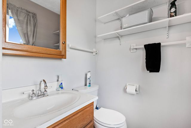 243 Plainview Drive, Avon, IN 46123