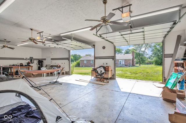 243 Plainview Drive, Avon, IN 46123