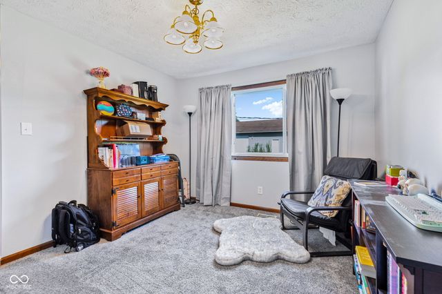 243 Plainview Drive, Avon, IN 46123