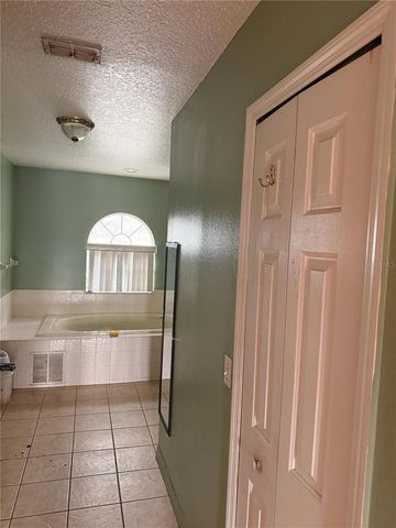 207 REDWOOD BARK TRAIL, Kissimmee, FL 34758