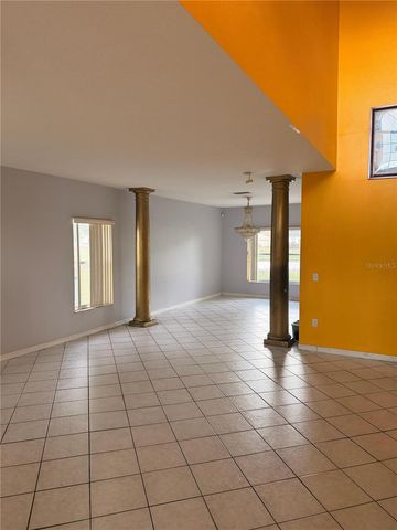 207 REDWOOD BARK TRAIL, Kissimmee, FL 34758