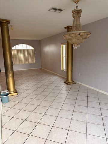 207 REDWOOD BARK TRAIL, Kissimmee, FL 34758