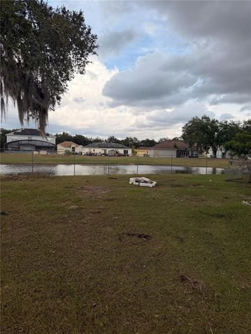 207 REDWOOD BARK TRAIL, Kissimmee, FL 34758