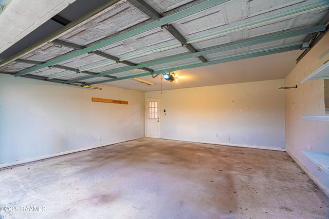 213 Longleaf Drive, Broussard, LA 70518