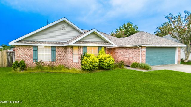 213 Longleaf Drive, Broussard, LA 70518